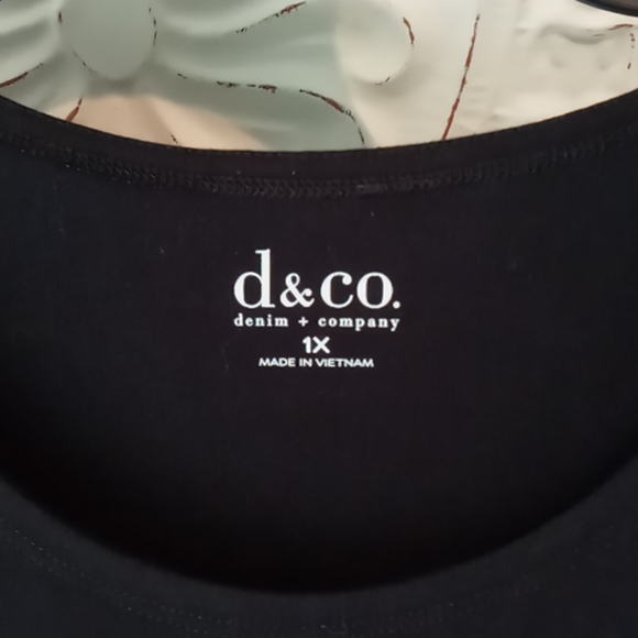 Color Block Tunic - Picture 3 of 5